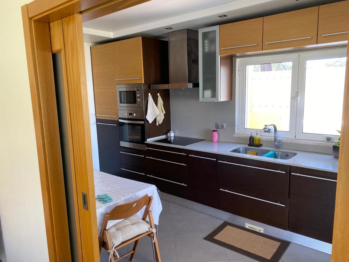 Zion Guest House อัลมาดา ภายนอก รูปภาพ